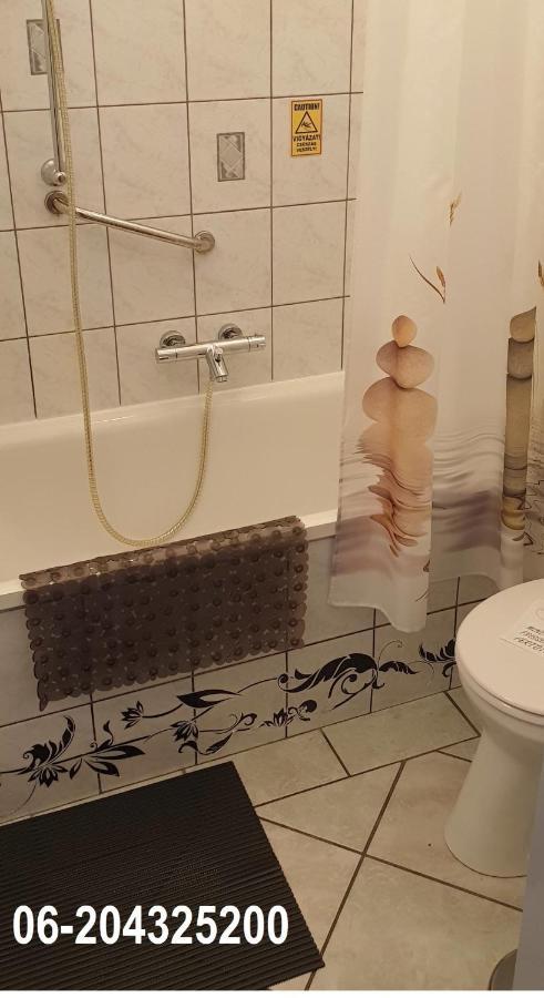 Apartment In The Center Of Budapest -Free Garage Parking المظهر الخارجي الصورة