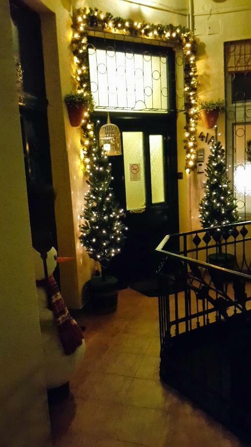 Apartment In The Center Of Budapest -Free Garage Parking المظهر الخارجي الصورة